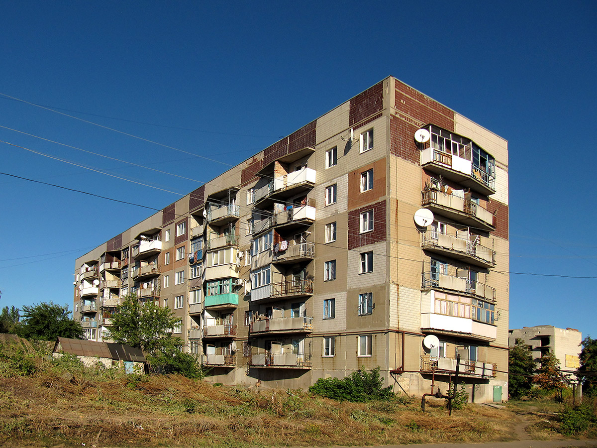 Часов Яр, Образцовая улица, 2*