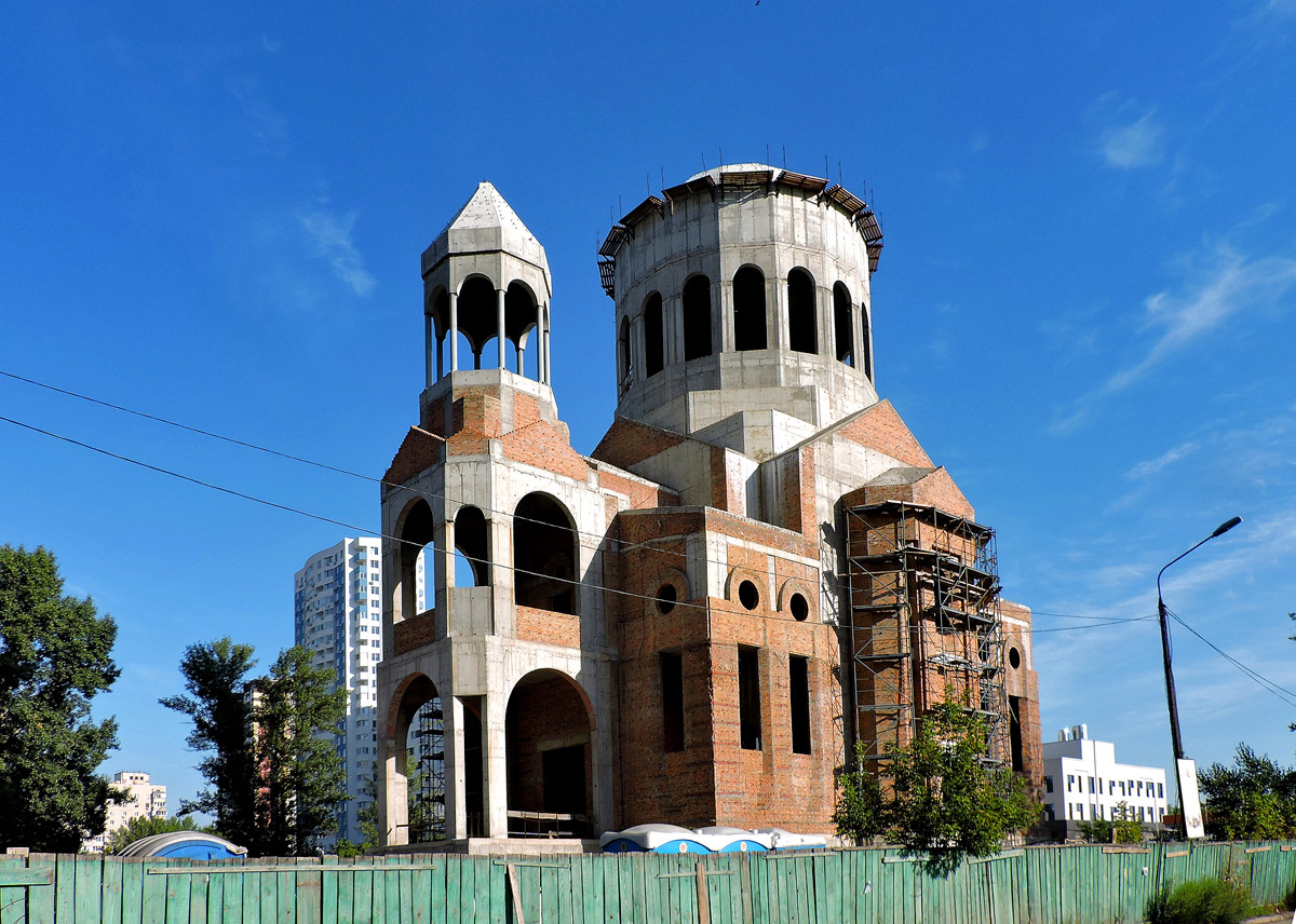 Киев, Горловская улица, 215