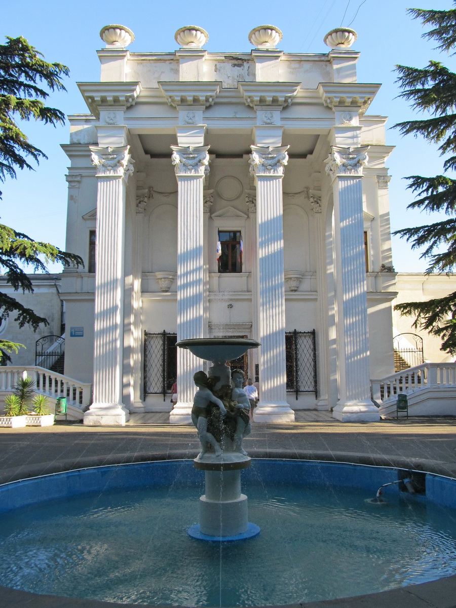 Ялта, пгт Гаспра, Алупкинское шоссе, 15