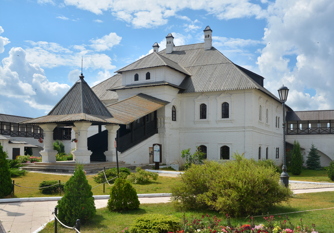 Свияжск, Успенская площадь, 4