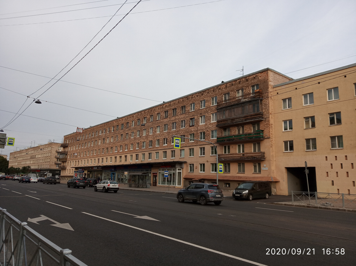 Санкт-Петербург, Среднеохтинский проспект, 1 корп. 1