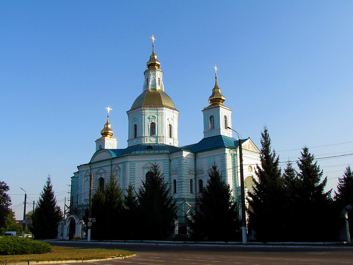 Ахтырка, Соборная площадь, 1