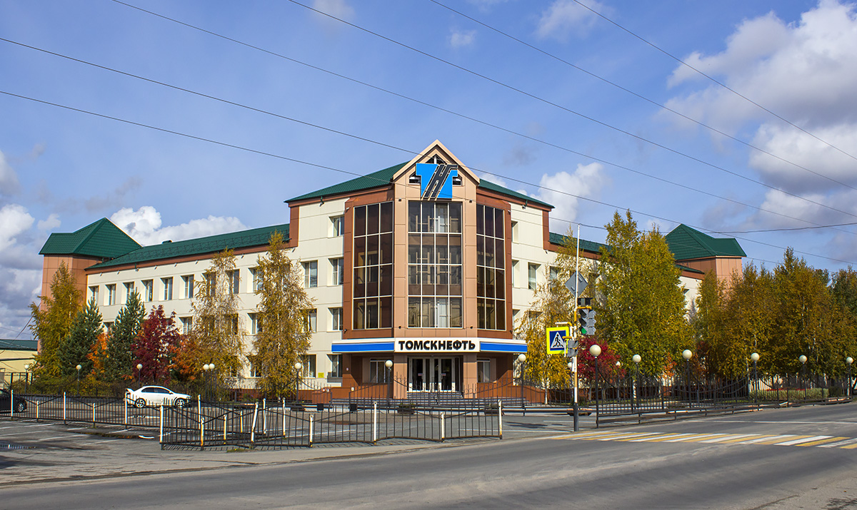 Стрежевой, Коммунальная улица, 24