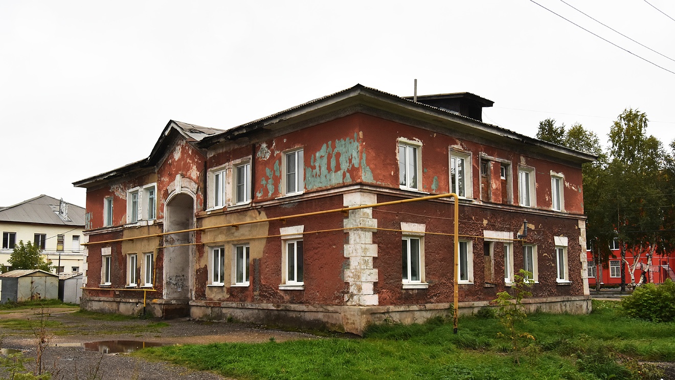 Чусовой, Октябрьская улица, 6
