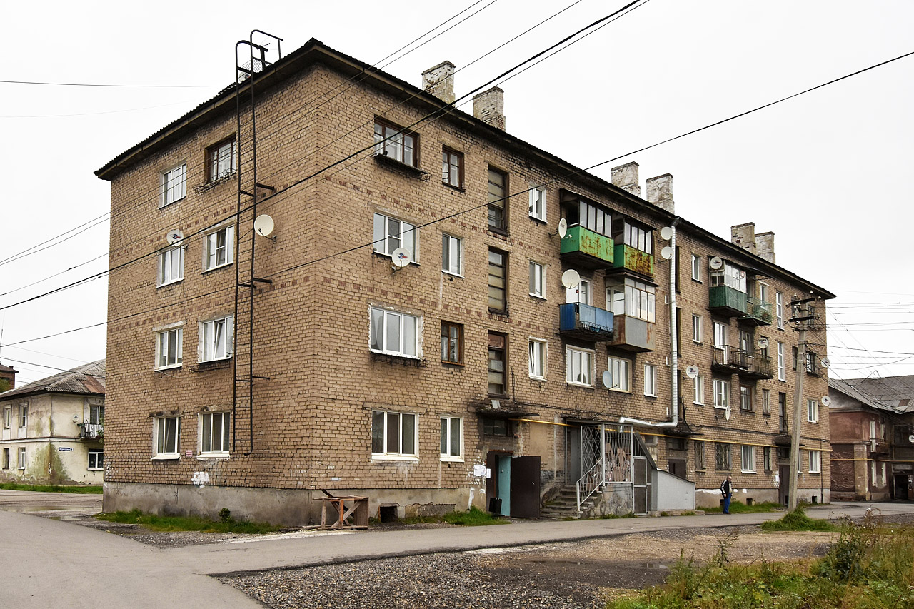 Чусовой, Переездная улица, 3