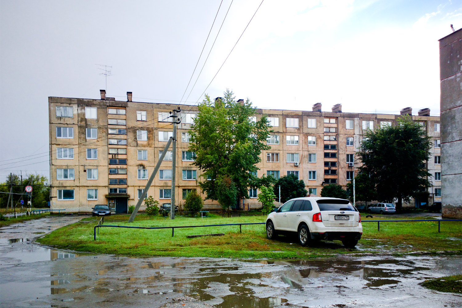 Безенчук, Улица Быковского, 76