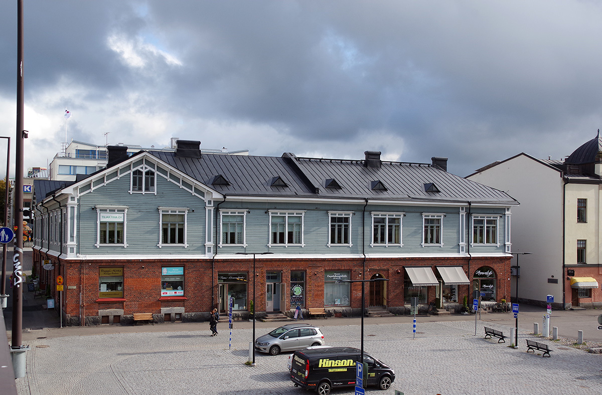 Порвоо, Mannerheiminkatu, 1 / Jokikatu, 35