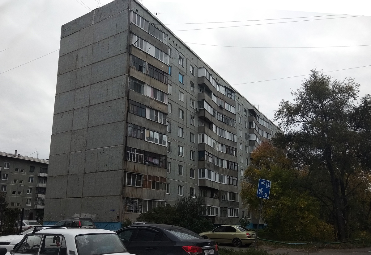 Омск, Батумская улица, 30; Батумская улица, 32