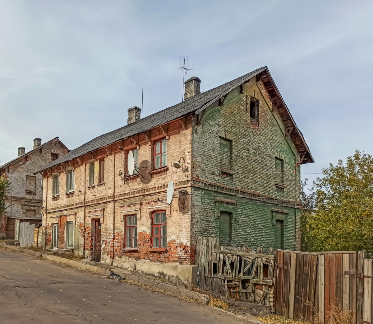 Lisichansk, Улица Владимира Сосюры, 18