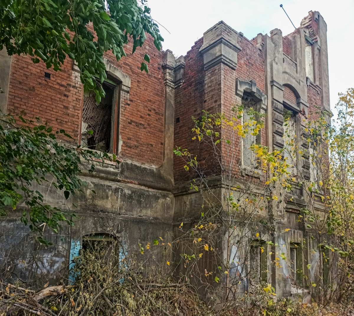 Lisiczansk, Донсодовская улица, 1
