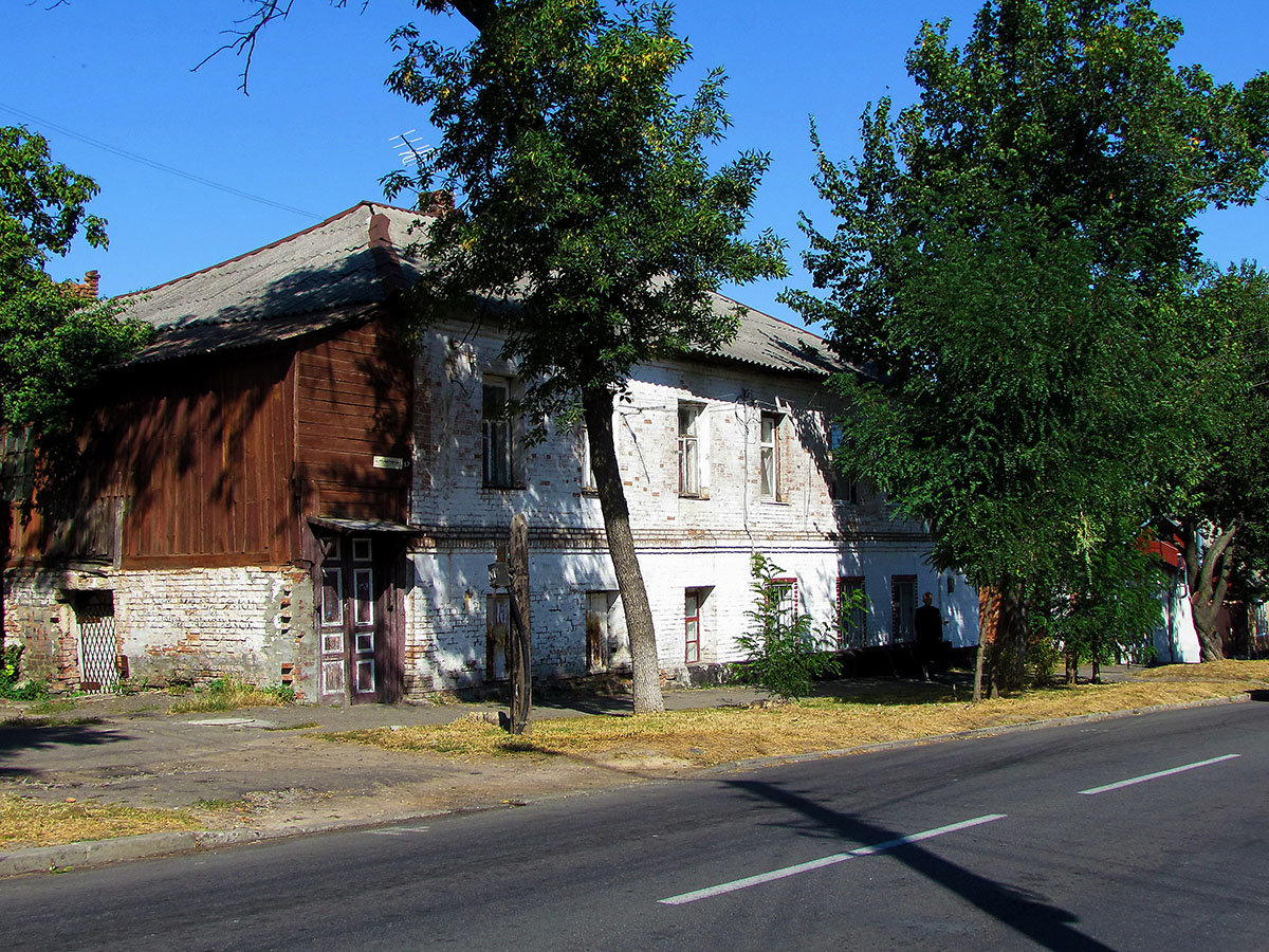 Полтава, Монастырская улица, 17