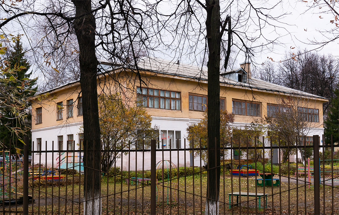 Уфа, Интернациональная улица, 71 / Улица Победы, 2
