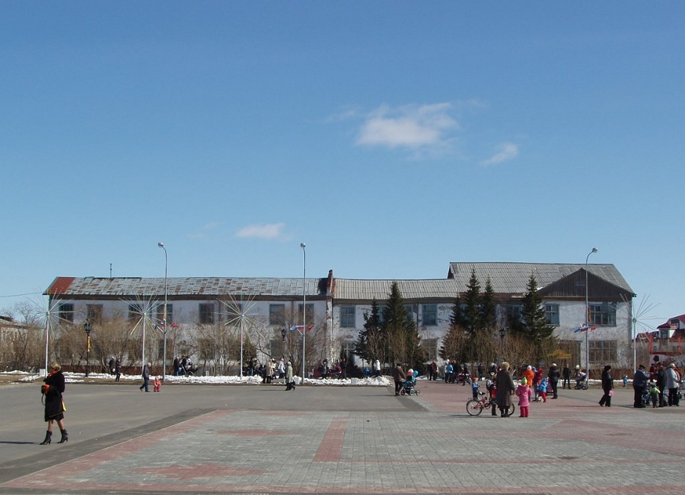 Naryan-Mar, Улица Смидовича, 23 / Улица Победы, 1