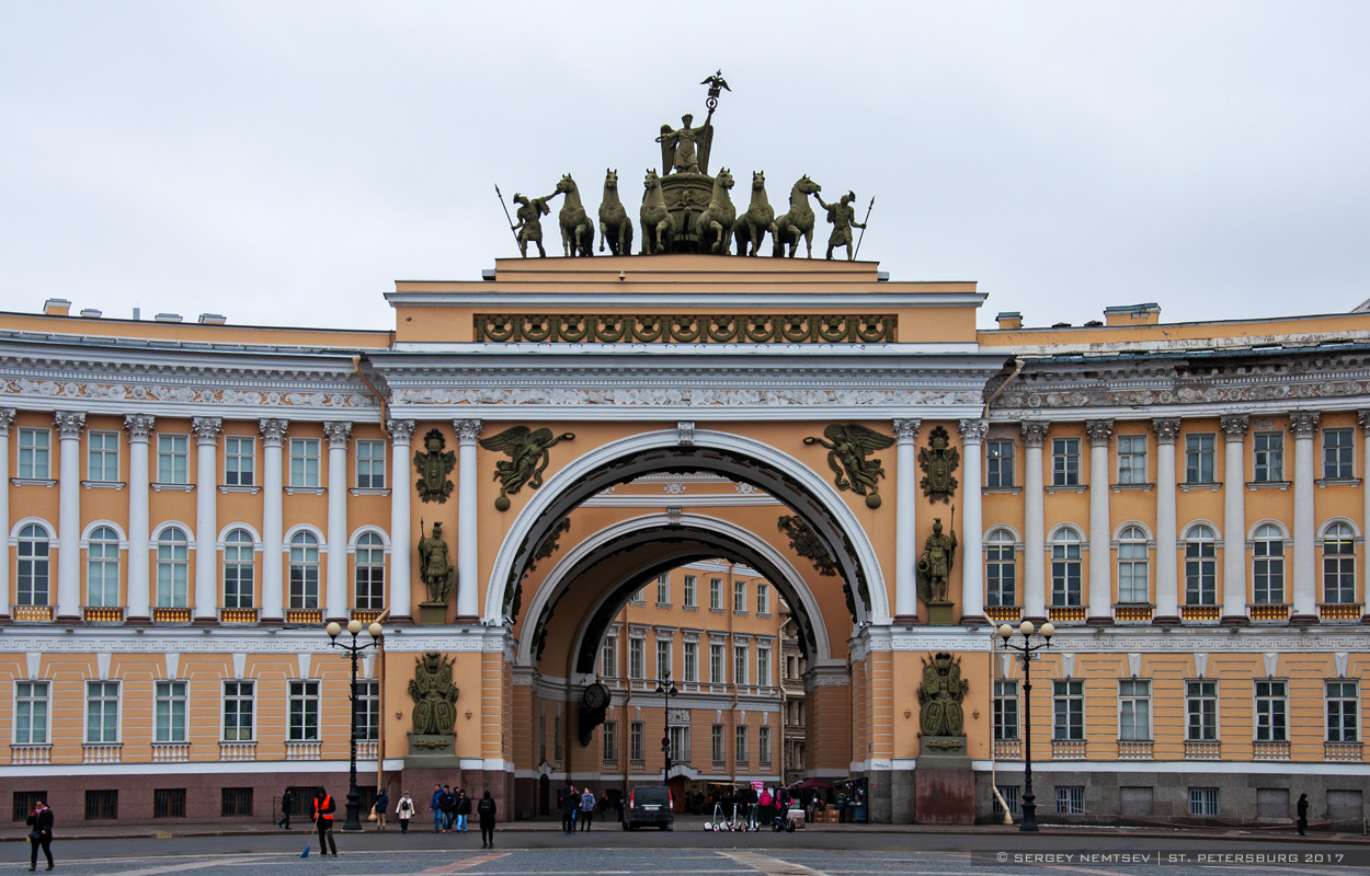 Санкт-Петербург, Дворцовая площадь, 6-8