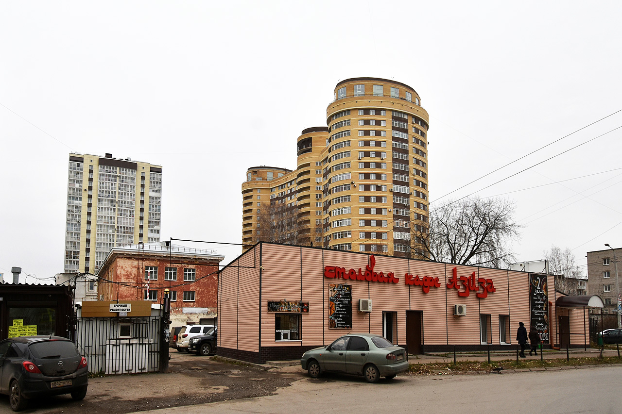 Perm, Рабочая улица, 9В; Улица Академика Вавилова, 8; Улица Академика Вавилова, 8А; Рабочая улица, 7