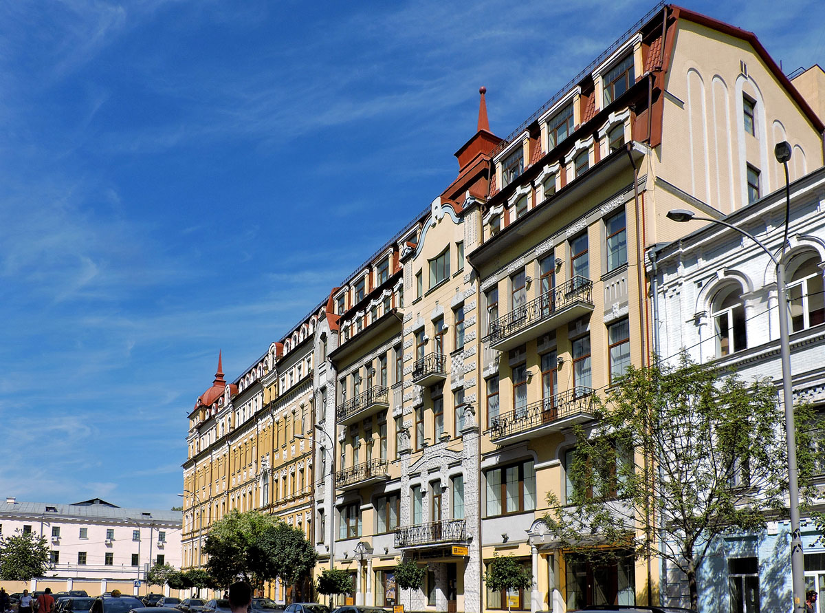 Киев, Ильинская улица, 6; Братская улица, 14 Киев, Ильинская улица, 6; Братская улица, 14