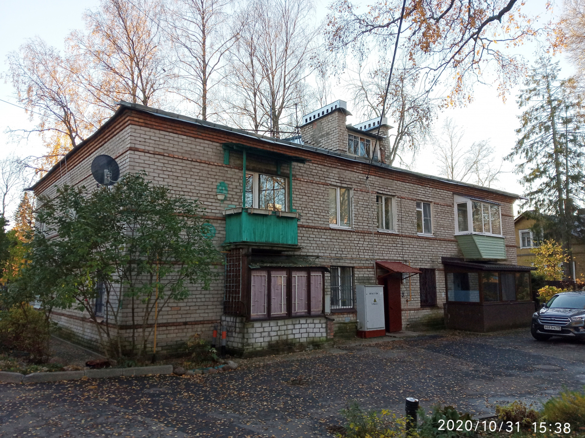 Зеленогорск, Комендантская улица, 1