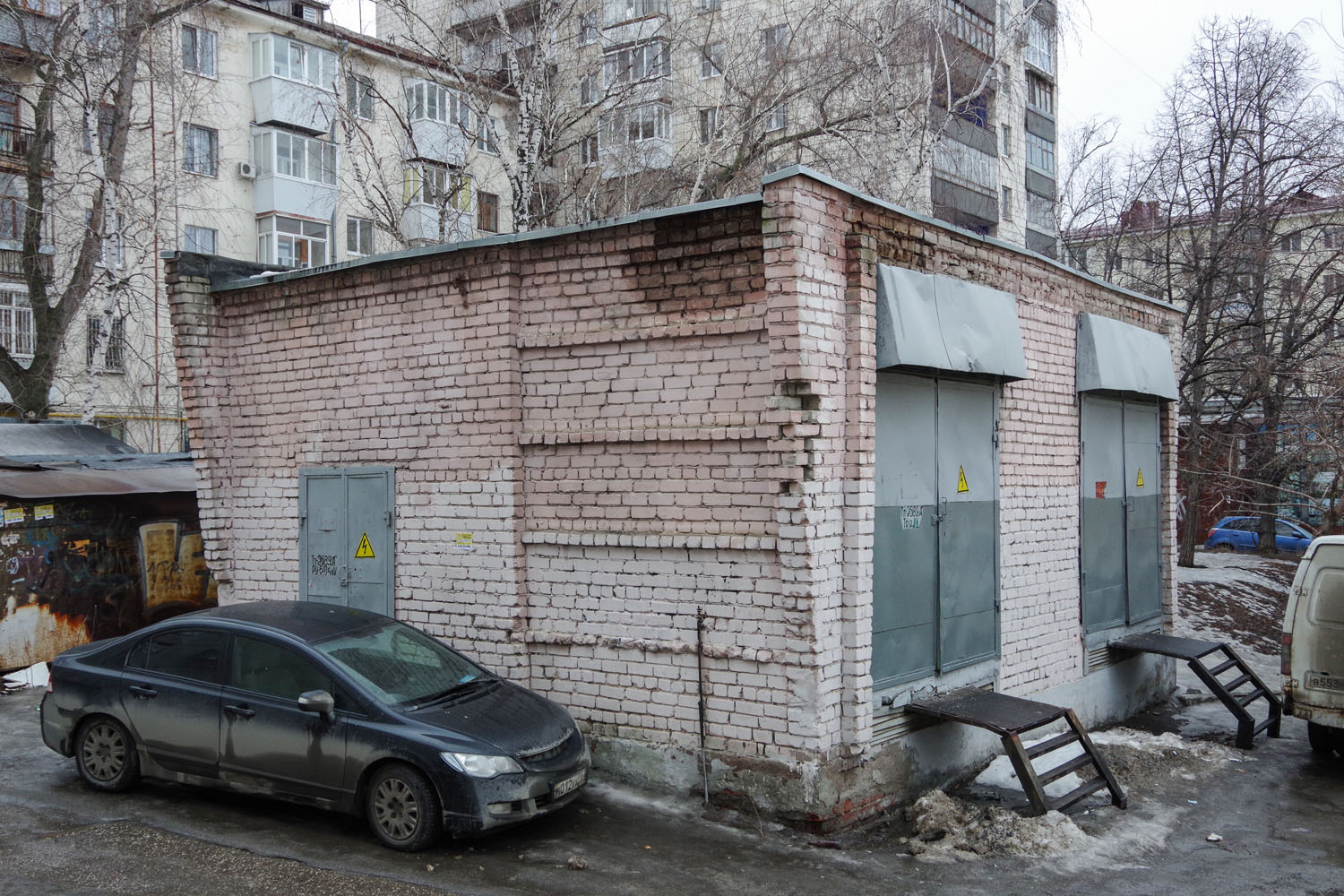 Самара, Чапаевская улица, 212* Самара, Чапаевская улица, 212*