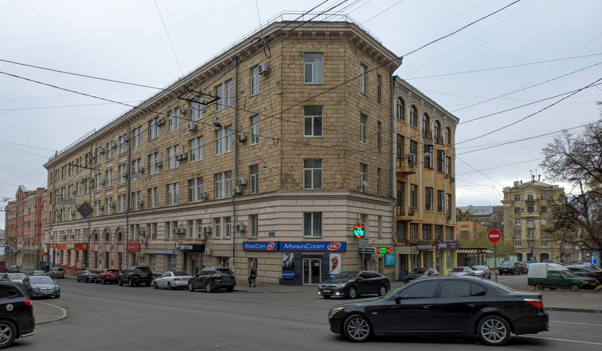 Харьков, Проспект Героев Харькова, 6-8; Переулок Короленко, 10; Проспект Героев Харькова, 10-12; Кооперативная улица, 13 / Переулок Короленко, 2