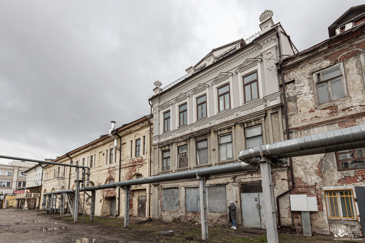 Казань, Профсоюзная улица, 10; Профсоюзная улица, 12