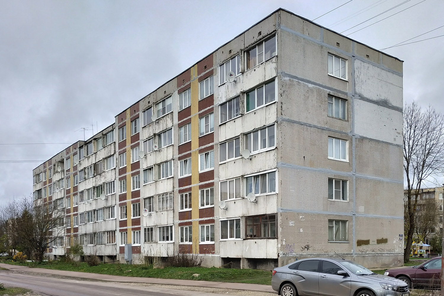 Волосово, Ленинградская улица, 11