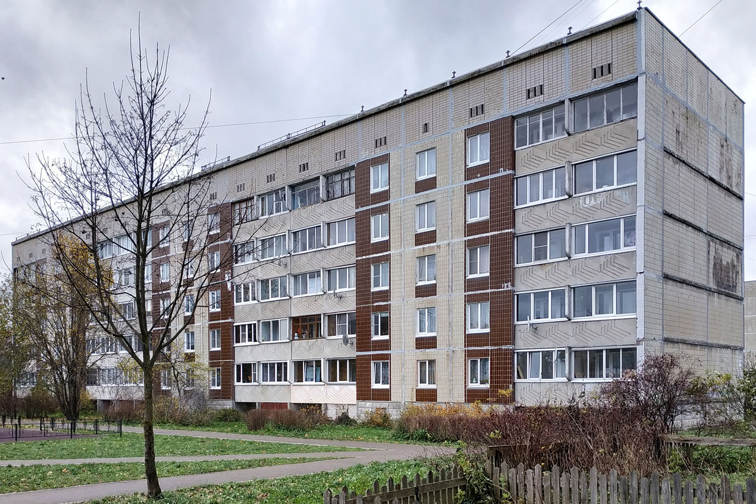 Волосово, Красногвардейская улица, 13