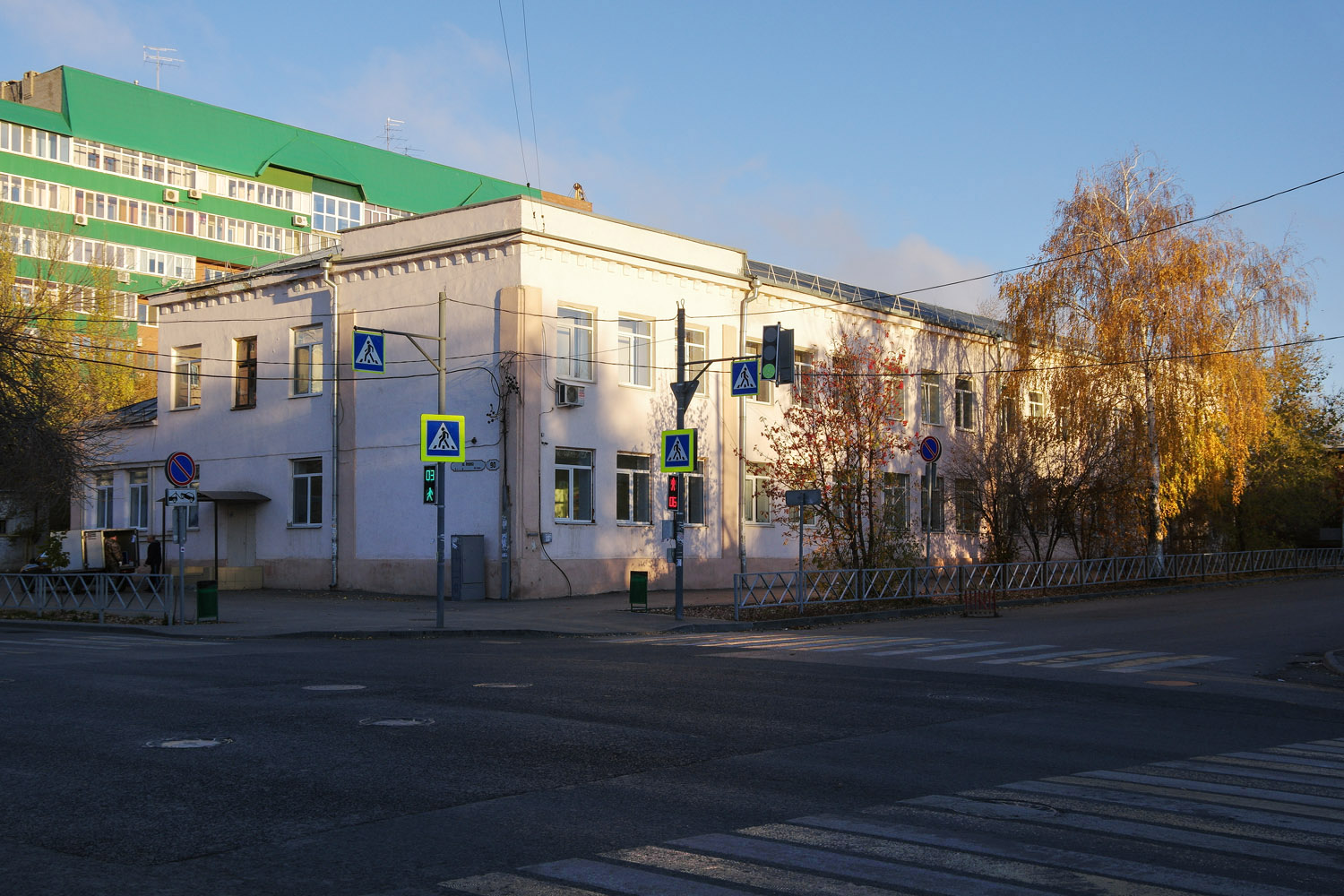 Самара, Улица Венцека, 90 / Садовая улица, 30