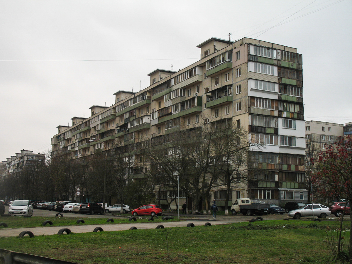 Киев, Улица Юрия Кондратюка, 2