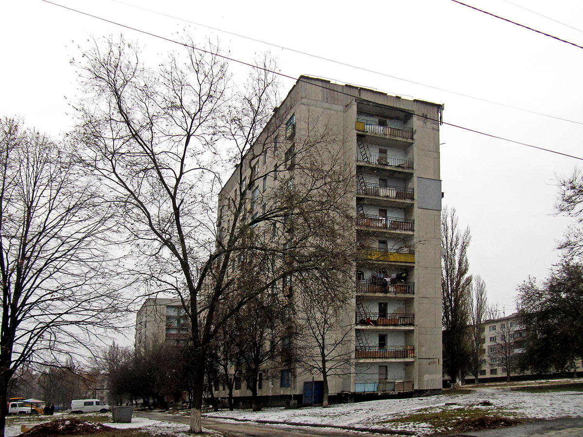 Лисичанск, Молодежный квартал, 1