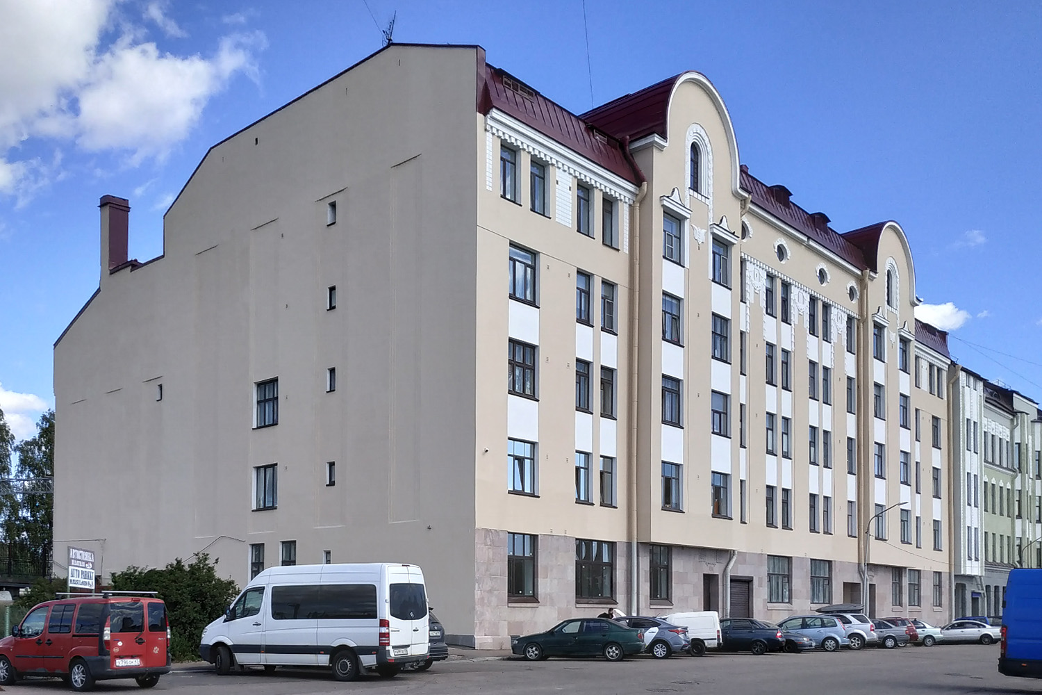 Выборг, Железнодорожная улица, 2