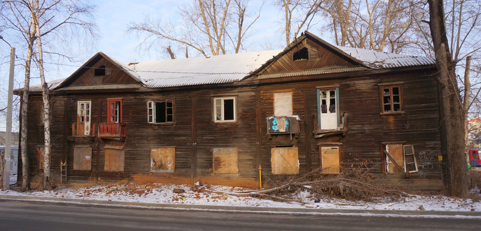 Пермь, Улица Карпинского, 12