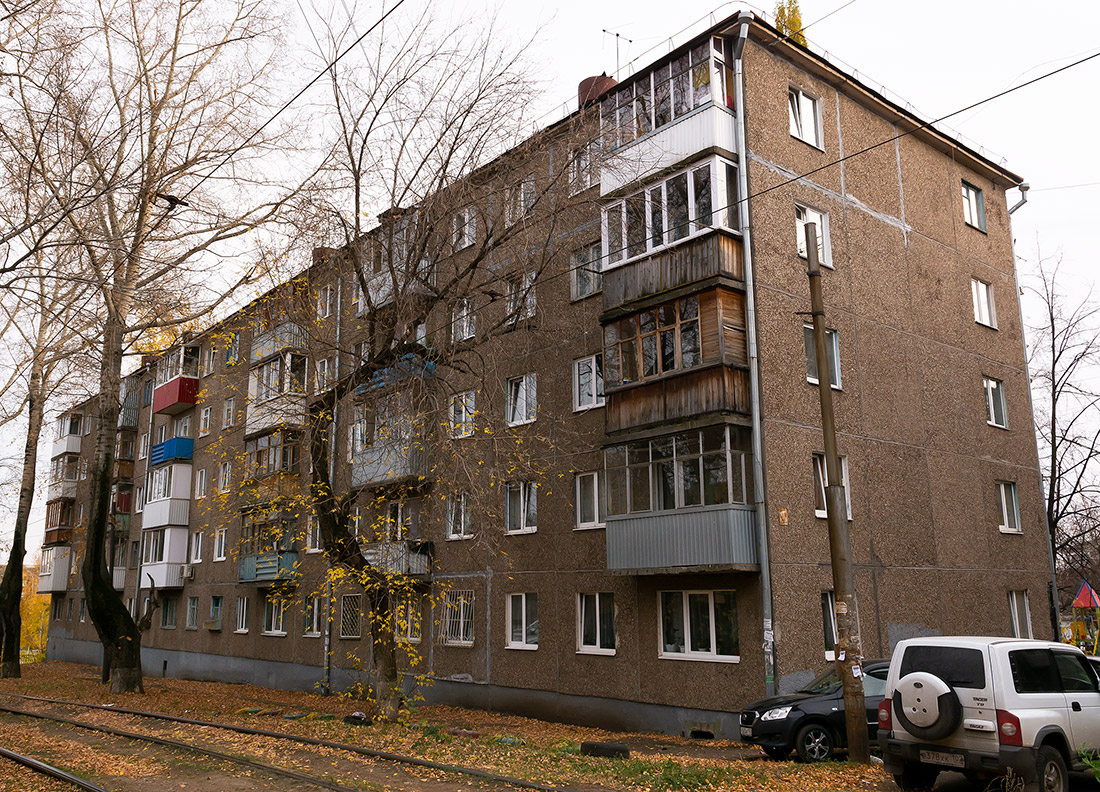 Уфа, Улица Владимира Маяковского, 10/1 / Улица Шумавцова, 22