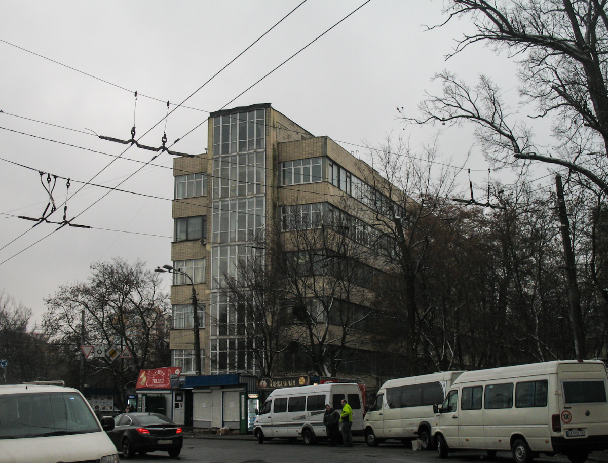 Киев, Вышгородская улица, 69