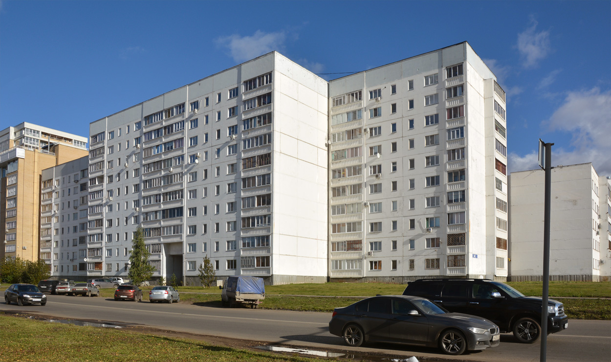 Набережные Челны, Проспект Раиса Беляева, 92 / Улица Раскольникова, 63 (пп. 6-10)