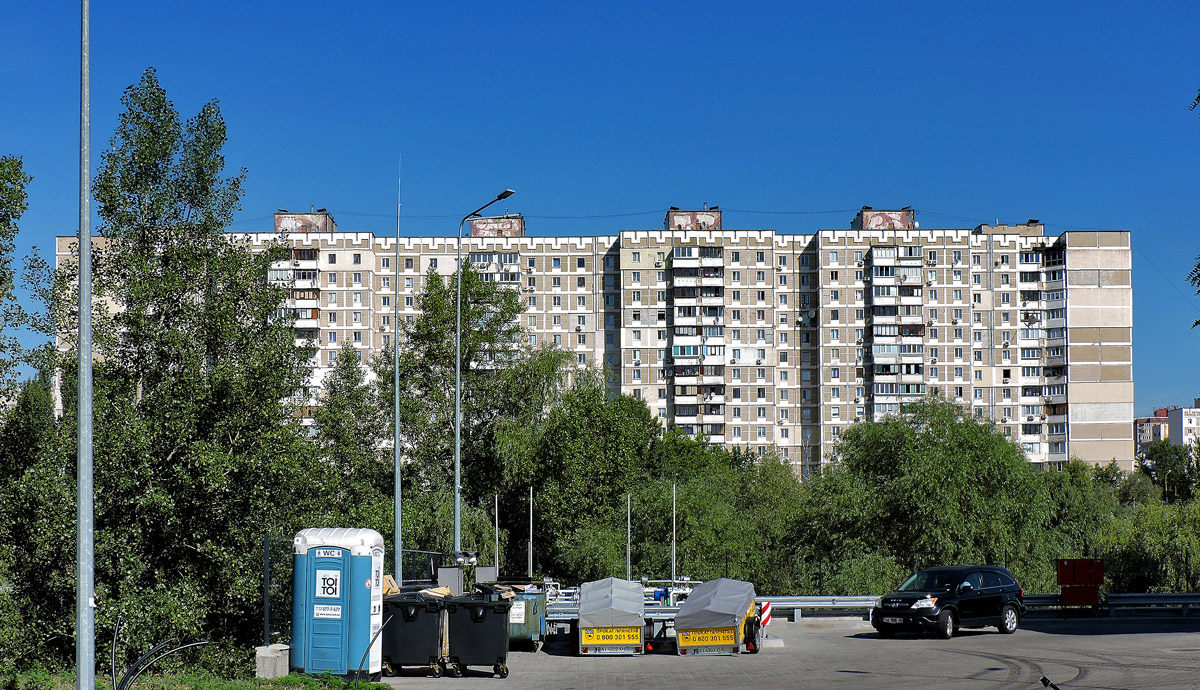 Киев, Срибнокильская улица, 8