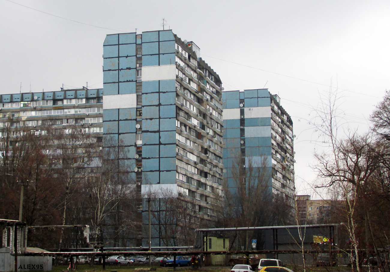 Днепр, Микрорайон Тополь-2, 32; Микрорайон Тополь-2, 33