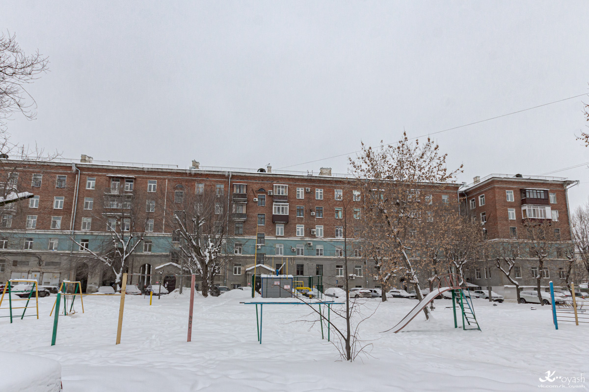 Казань, Улица Восстания, 56 / Улица Восход, 18