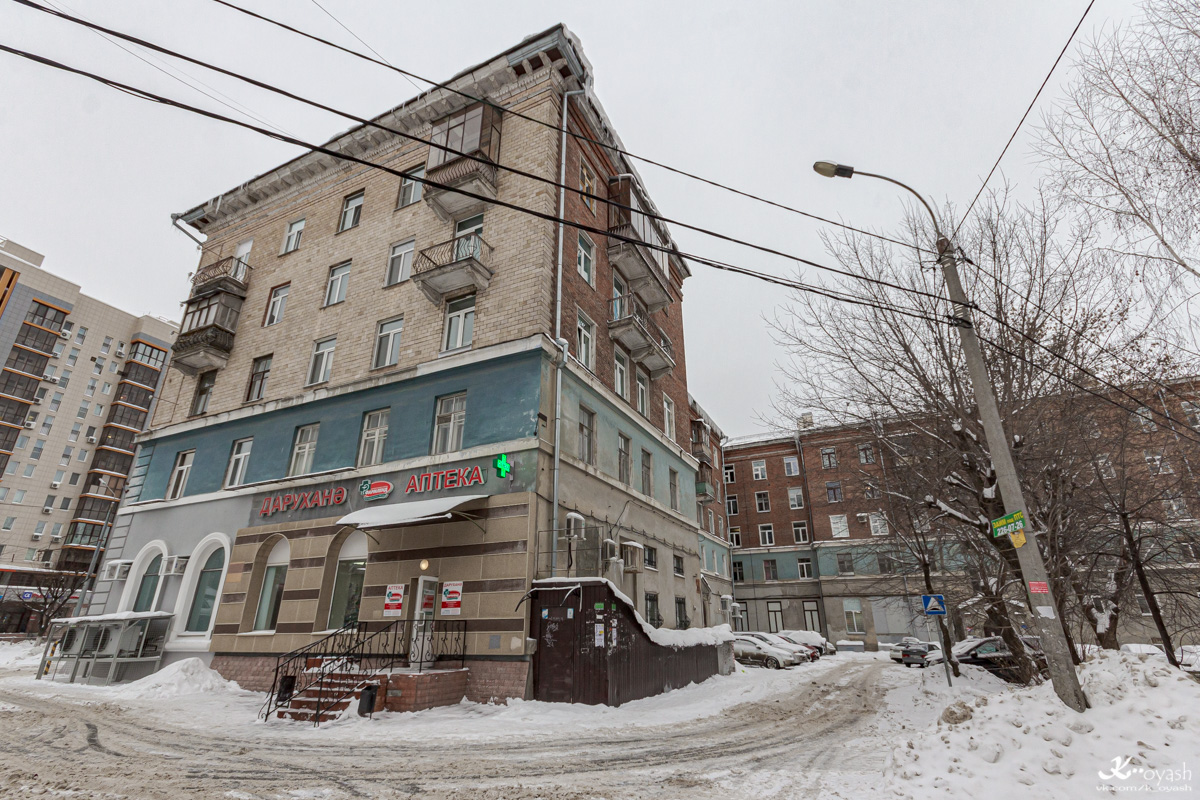 Казань, Улица Восстания, 56 / Улица Восход, 18