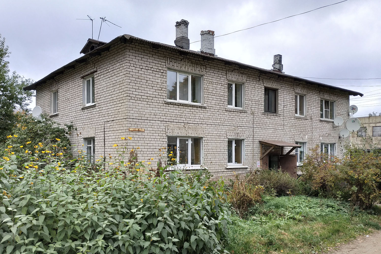 Сосново, Улица Строителей, 1