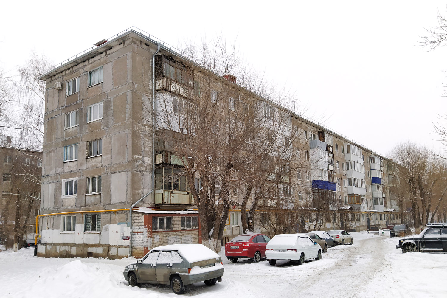 Novokuybyshevsk, Улица Ворошилова, 10В