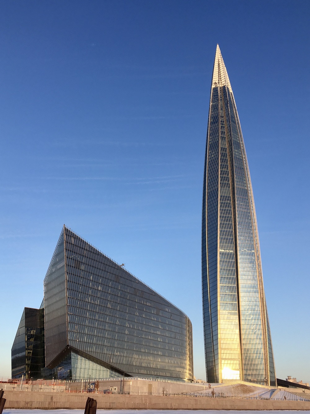 Санкт-Петербург, Высотная улица, 1