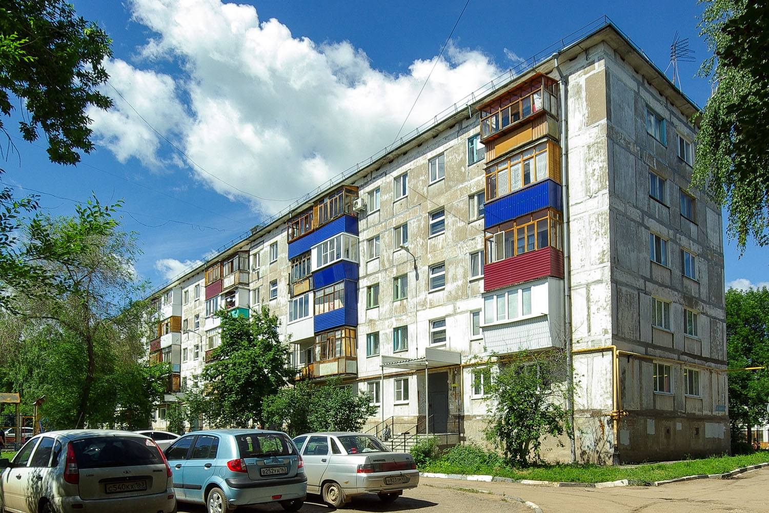 Новокуйбышевск, Улица Ворошилова, 8А