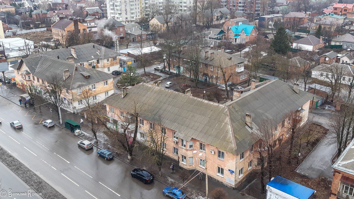 Ростов-на-Дону, Портовая улица, 248 / Улица Коминтерна, 85; Портовая улица, 244; Портовая улица, 246