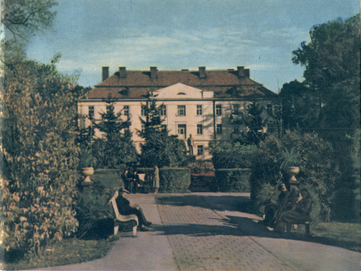 Великий Любень, Львовская улица, 16