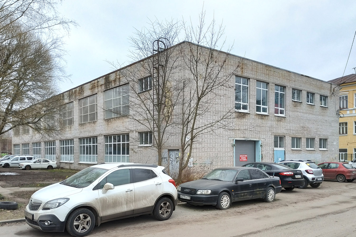 Шлиссельбург, Затонная улица, 1 лит. Г