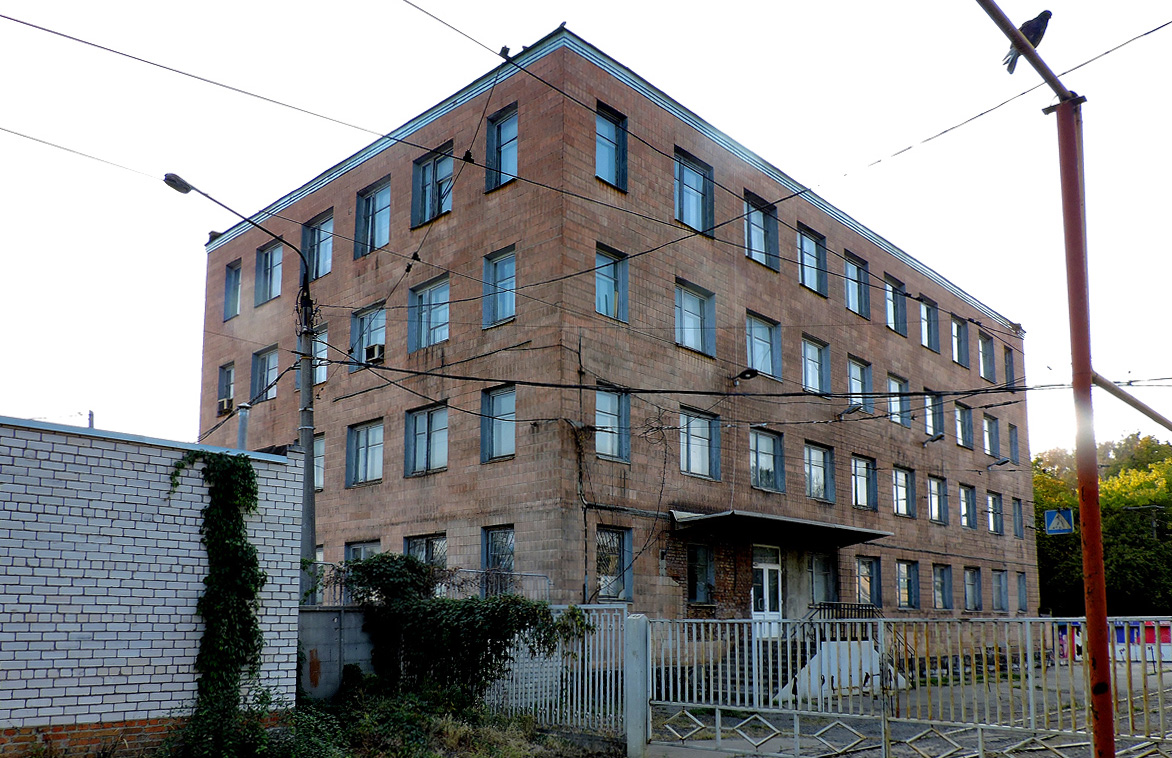 Харьков, Улица Молодой Гвардии, 15/17 Харьков, Улица Молодой Гвардии, 15/17