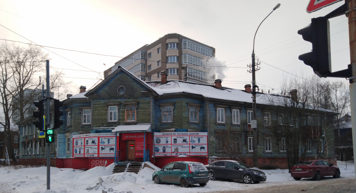 Архангельск, Проспект Советских космонавтов, 47 / Улица Выучейского, 39