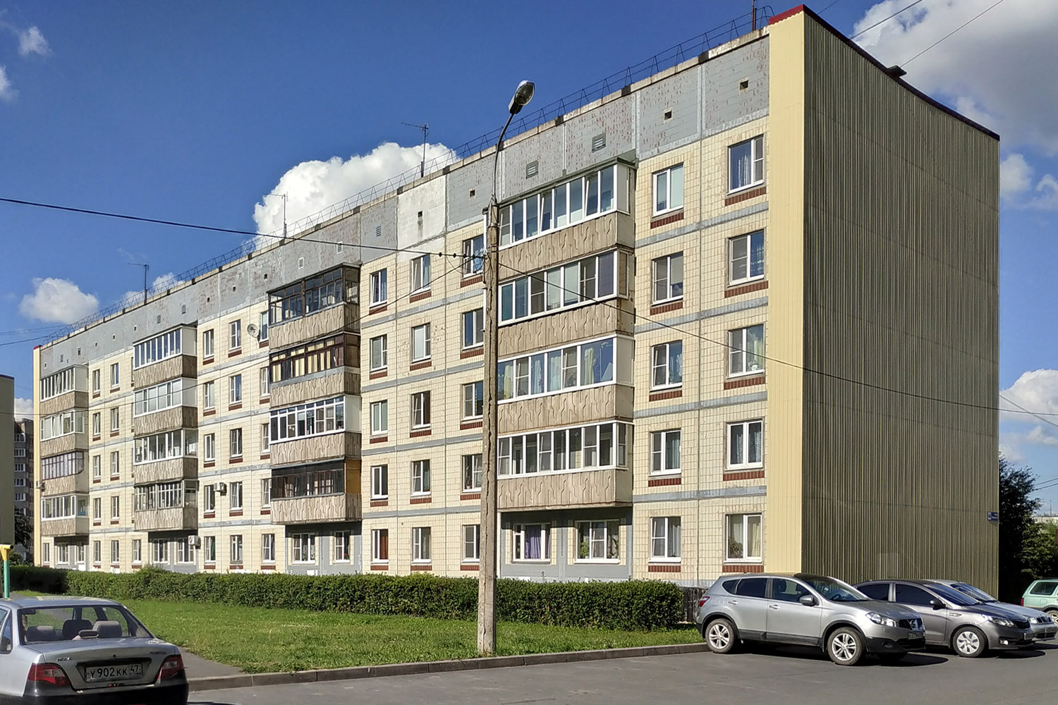 Кириши, Улица Строителей, 44