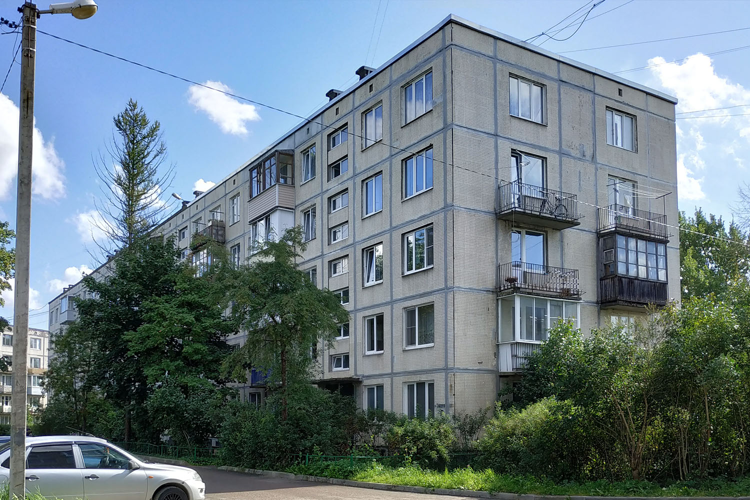 Pudost, Улица Зайончковского, 8