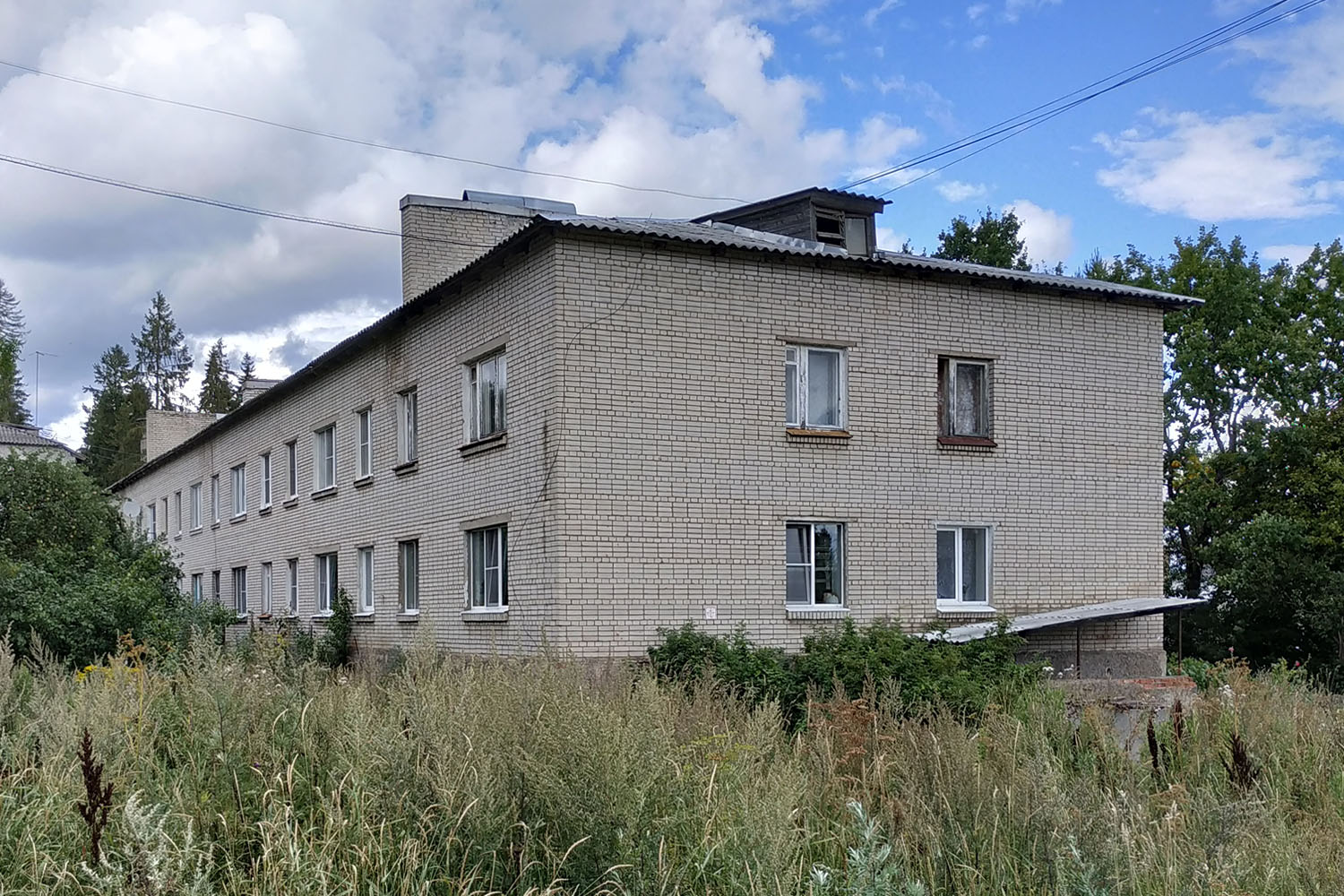 Кобринское, Центральная улица, 3